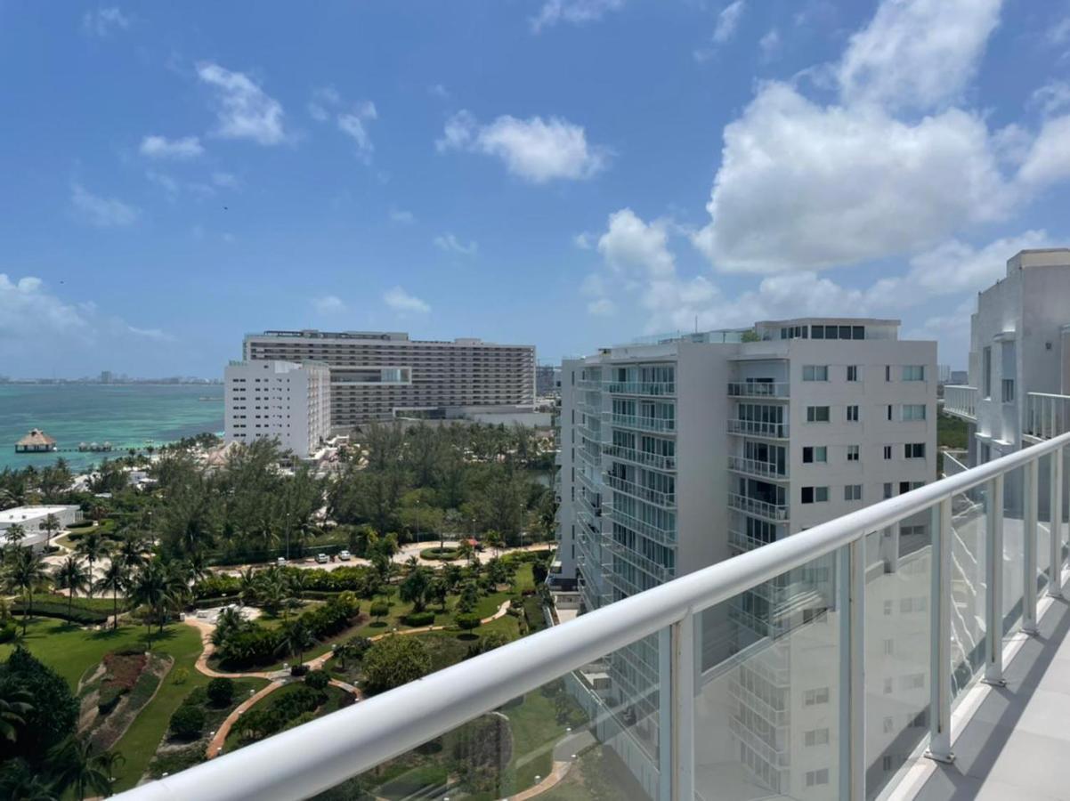 Beachfront Luxury Apartments Cancún Eksteriør billede