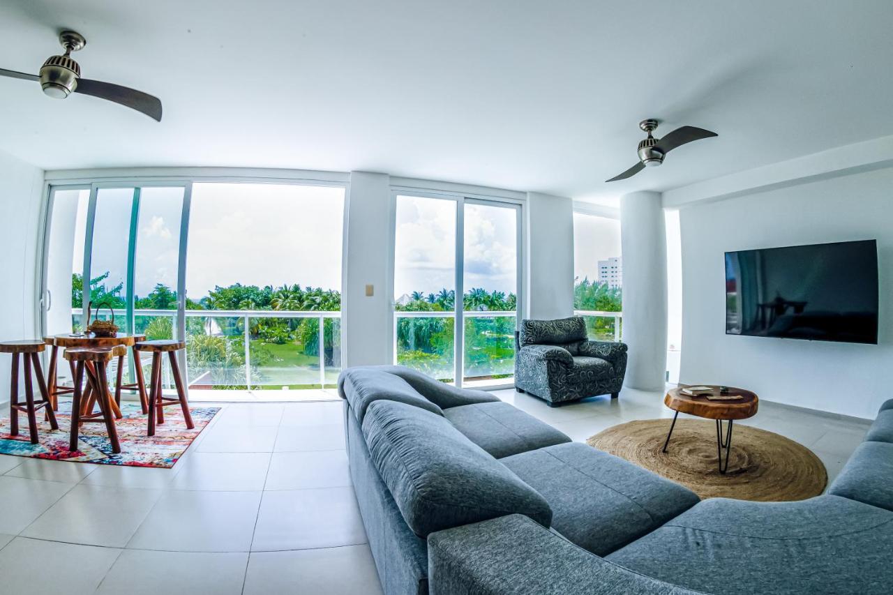 Beachfront Luxury Apartments Cancún Eksteriør billede