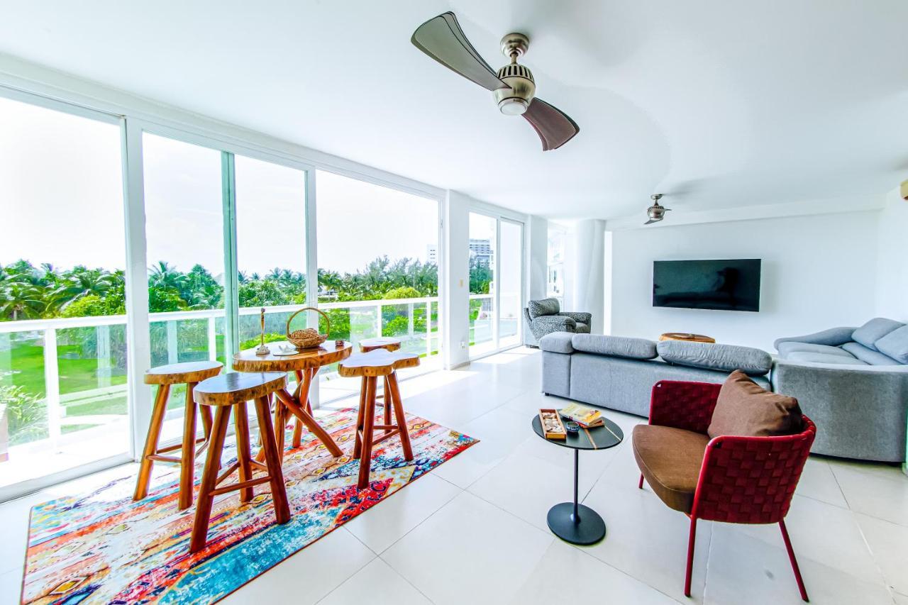 Beachfront Luxury Apartments Cancún Eksteriør billede